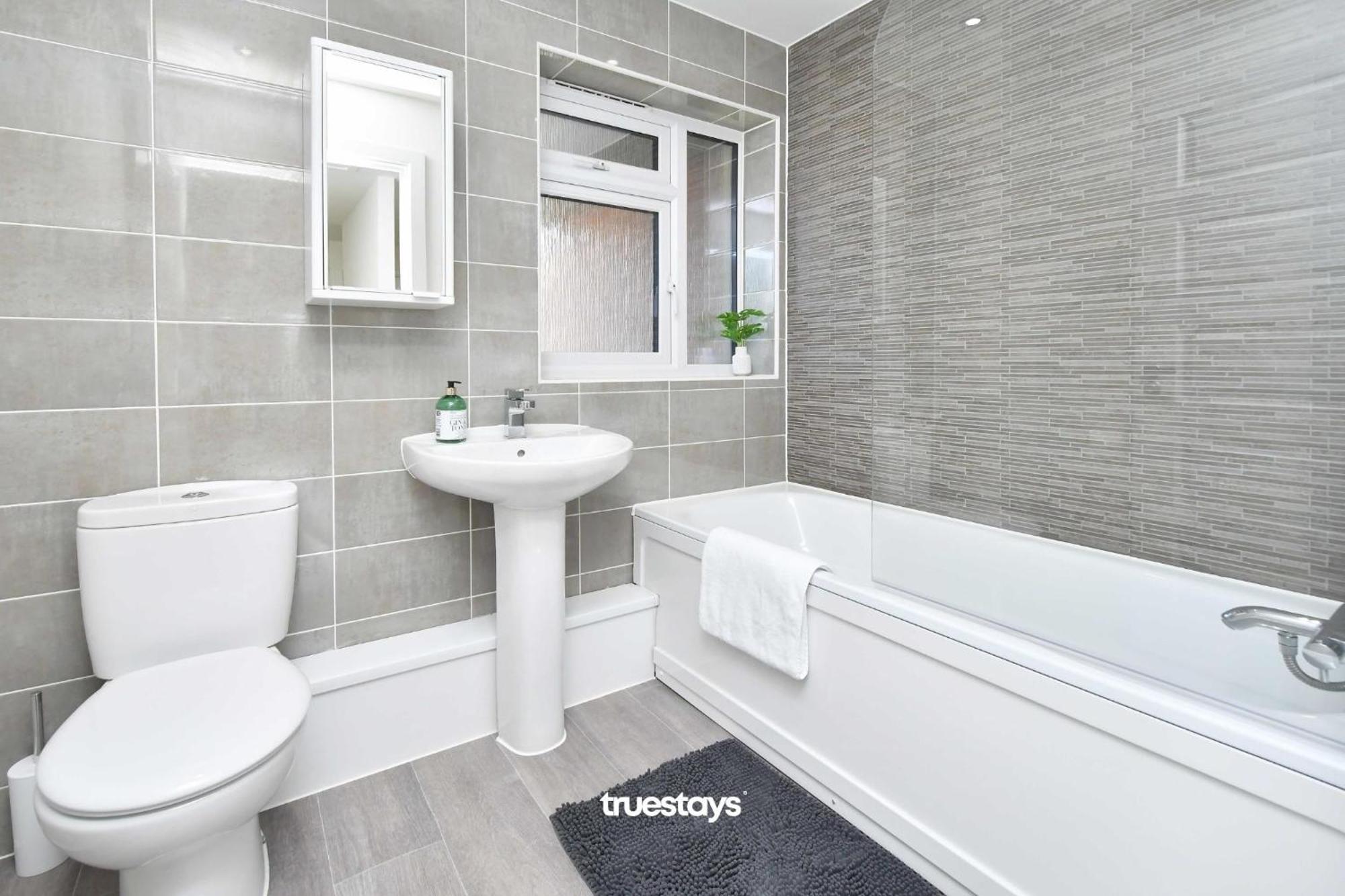Regal House By True Stays - 3 Bedroom House In Stoke-On-Trent Exterior foto