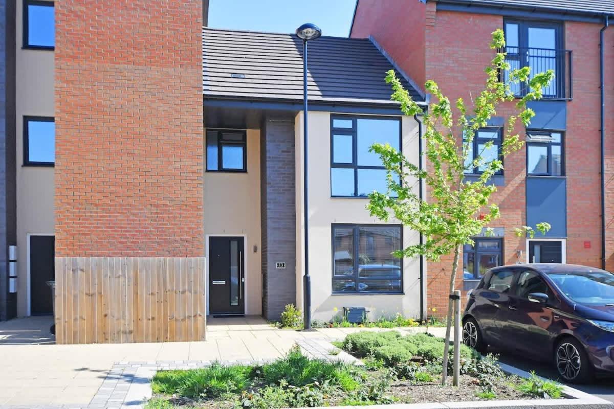 Regal House By True Stays - 3 Bedroom House In Stoke-On-Trent Exterior foto